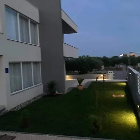 아파트 Luxury Sofia 2 비빈제