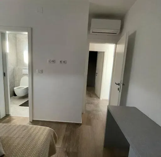 Luxury Sofia 2 *