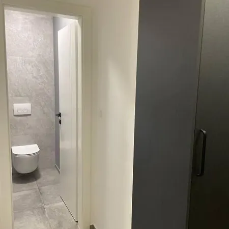 Luxury Sofia 2 Apartment *