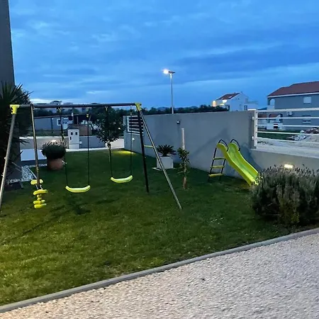 Luxury Sofia 2 Apartment *